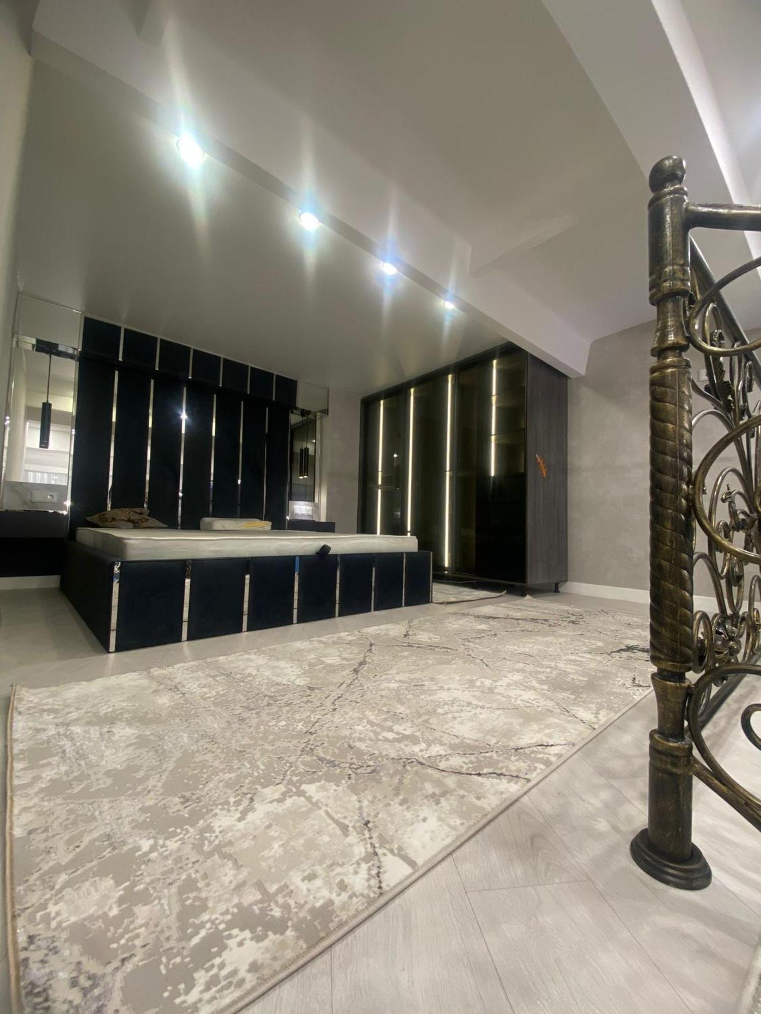 Arman Deluxe Apartment Karaganda Luaran gambar